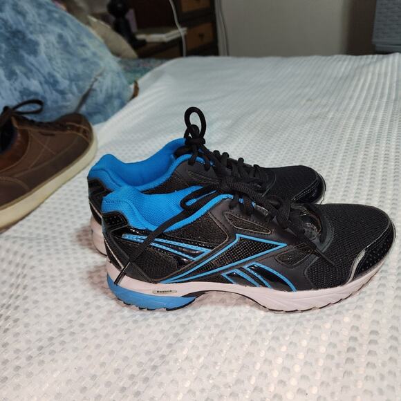 REEBOK EUC WOMEN'S SIZE 7 BLACK & BLUE RUNNING SNEAKERS SHOES - Picture 1 of 7